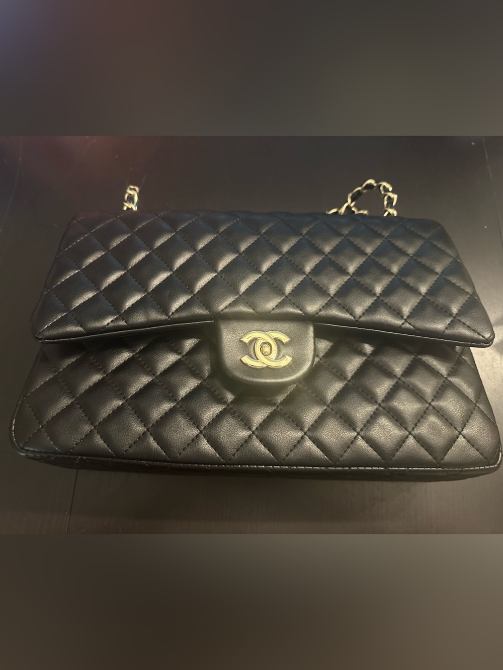 Quilted Flap Shoulder Bag in Black